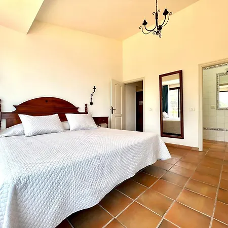 Two Bedrooms With Stunning Views *